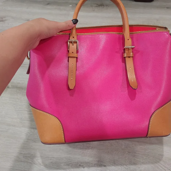 SOLD Dooney & Bourke | Fuschia Dome Satchel - Picture 6 of 8